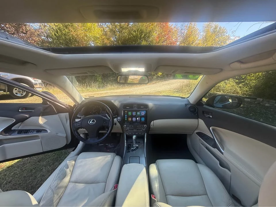 2009 Lexus IS 2nd Gen - Image 15 of 20