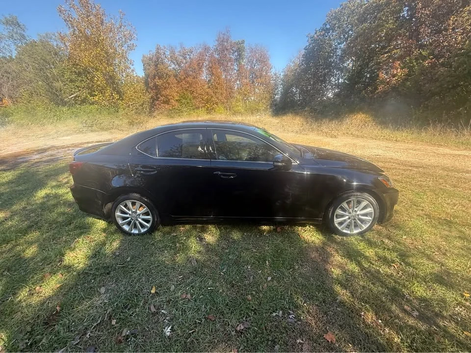 2009 Lexus IS 2nd Gen - Image 4 of 20
