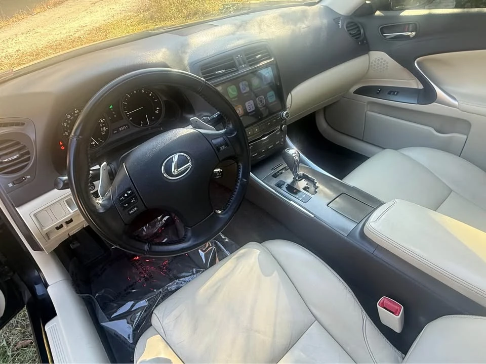 2009 Lexus IS 2nd Gen - Image 11 of 20