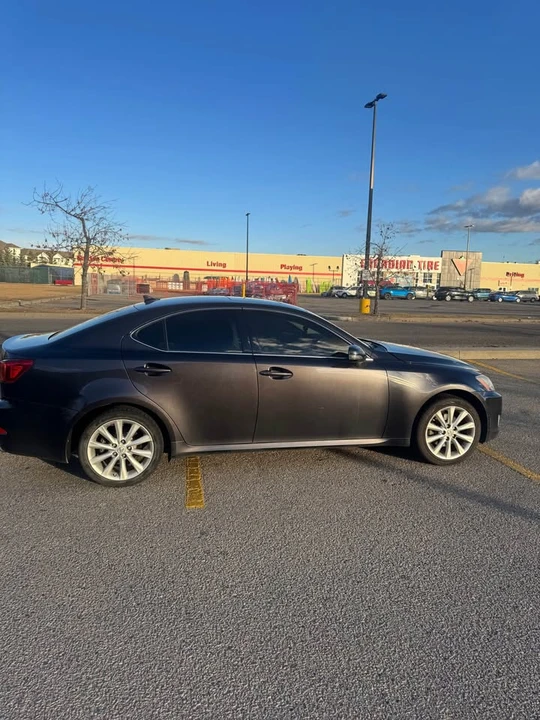 2009 Lexus IS 2nd Gen - Image 4 of 9
