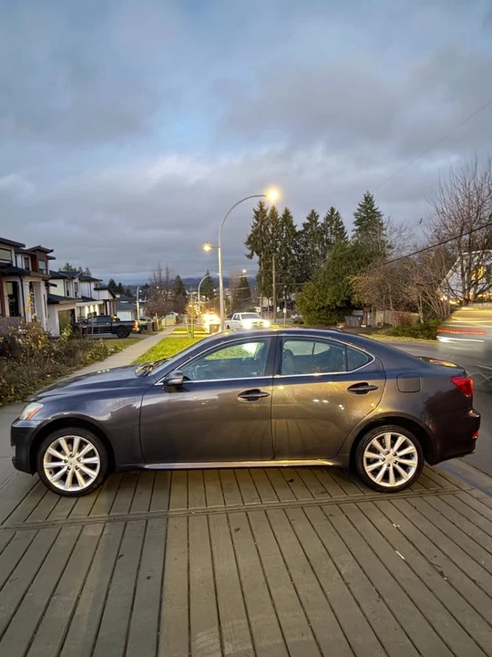 2009 Lexus IS 2nd Gen - Image 5 of 15