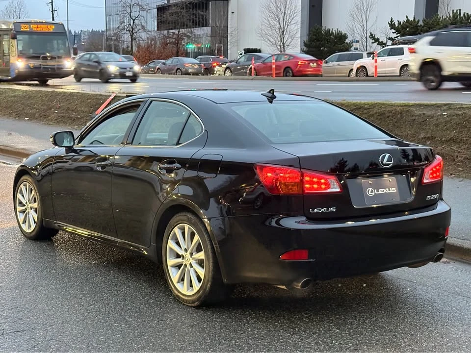 2009 Lexus IS 2nd Gen - Image 8 of 17