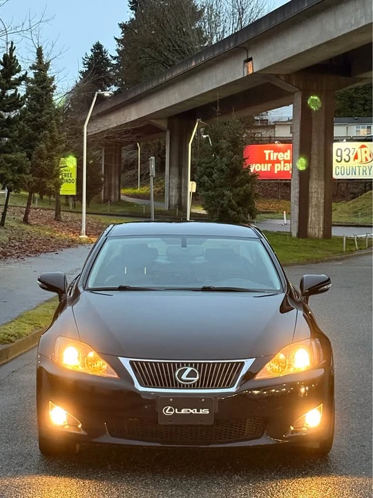 2009 Lexus IS 2nd Gen - Image 4 of 17