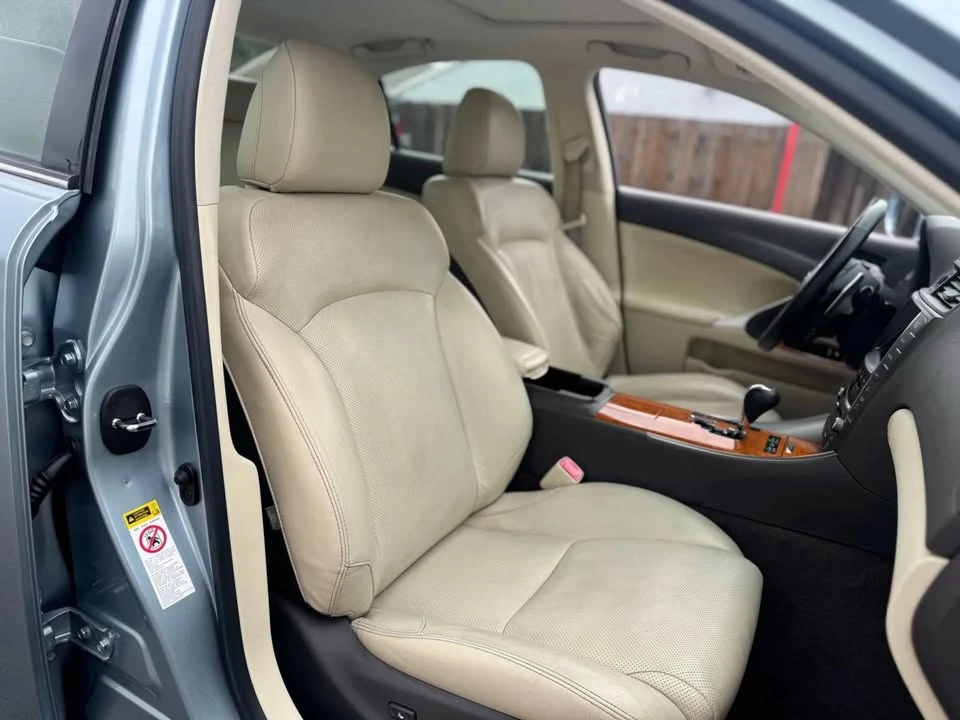 2009 Lexus IS 2nd Gen - Image 10 of 20