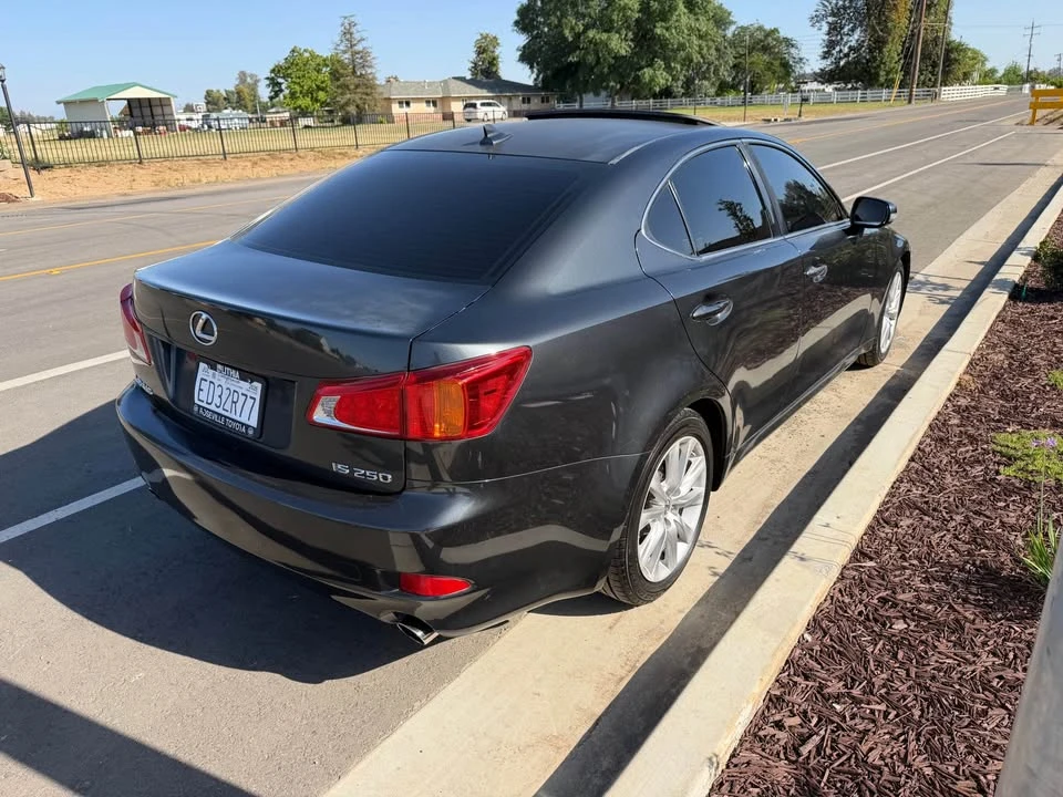 2009 Lexus IS 2nd Gen - Image 2 of 4