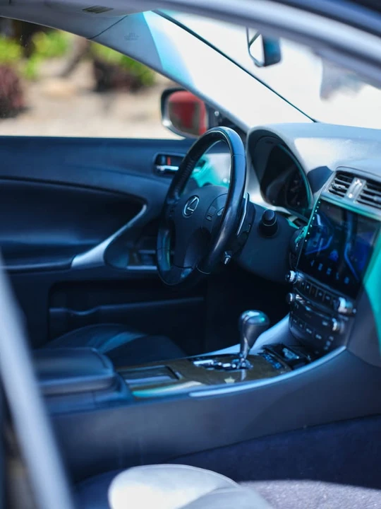 2009 Lexus IS 2nd Gen - Image 6 of 13
