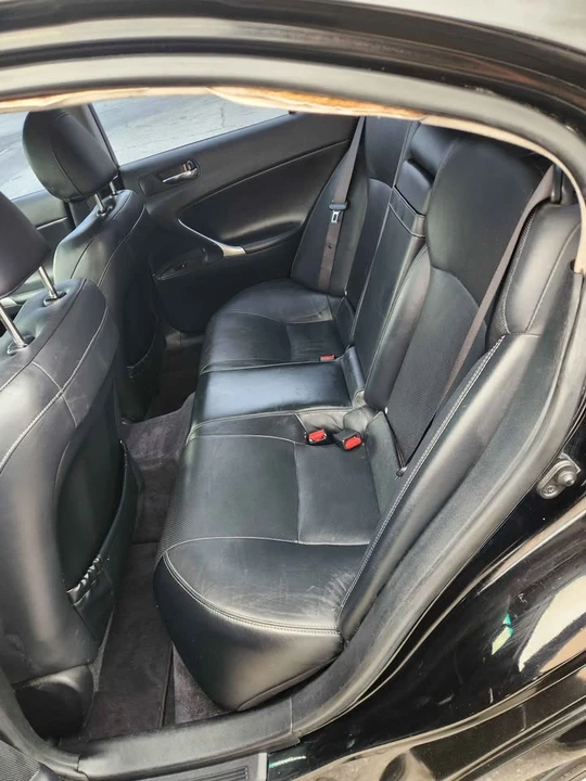 2009 Lexus IS 2nd Gen - Image 9 of 17