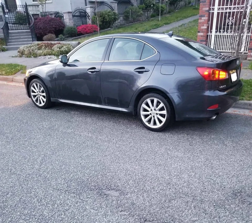 2009 Lexus IS 2nd Gen - Image 3 of 13