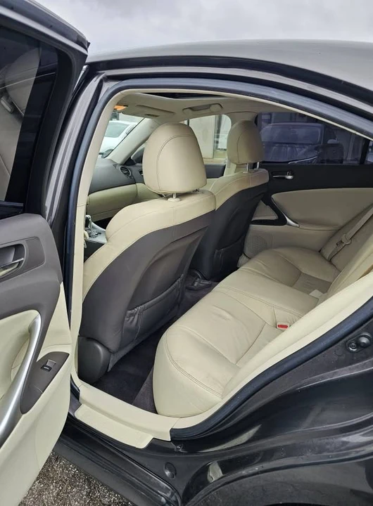 2009 Lexus IS 2nd Gen - Image 10 of 12