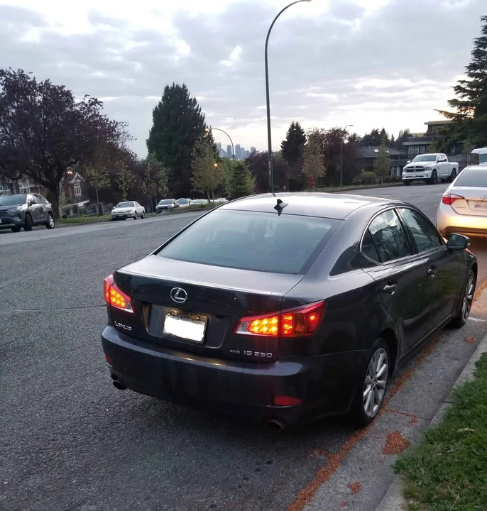 2009 Lexus IS 2nd Gen - Image 4 of 13