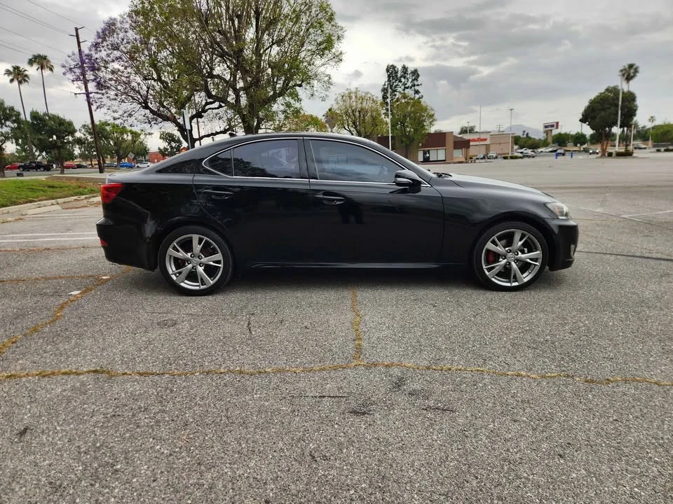 2009 Lexus IS 2nd Gen - Image 6 of 17