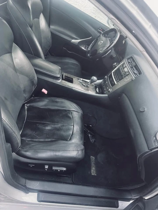 2009 Lexus IS 2nd Gen - Image 6 of 11