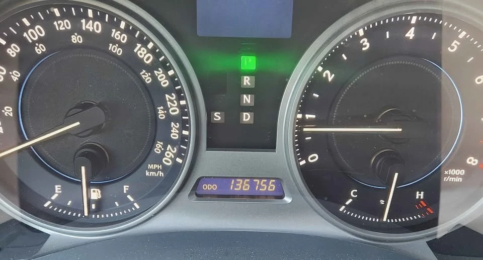2009 Lexus IS - Image 2 of 12