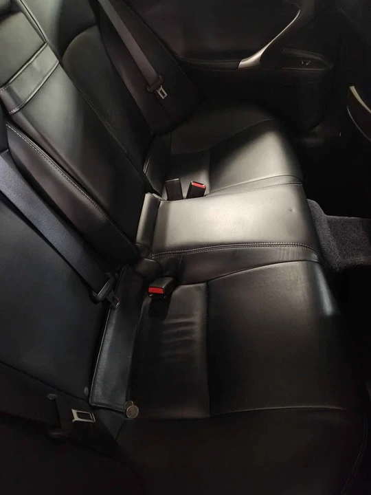2009 Lexus IS - Image 9 of 12