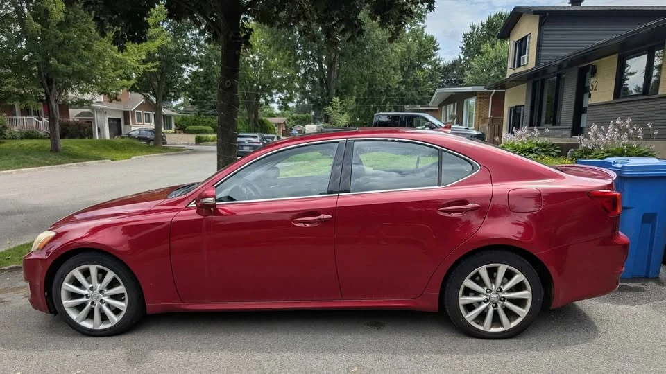 2009 Lexus IS 2nd Gen - Image 3 of 7