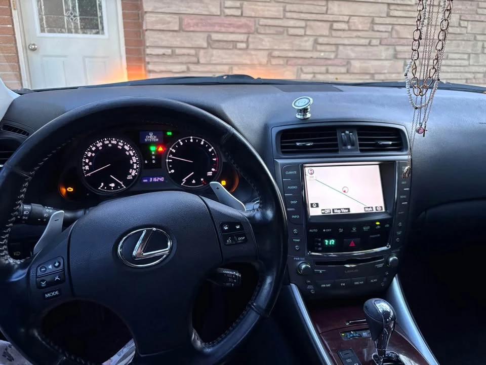 2009 Lexus IS 2nd Gen - Image 7 of 10