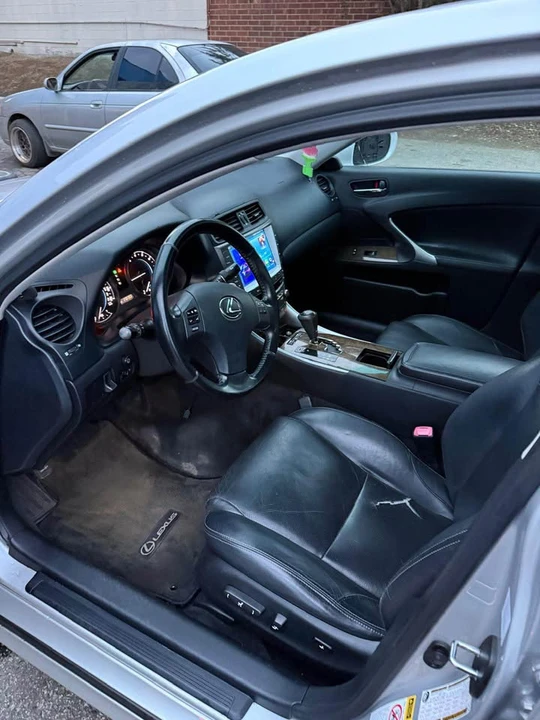 2009 Lexus IS 2nd Gen - Image 2 of 7