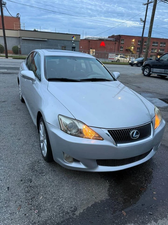 2009 Lexus IS 2nd Gen - Image 4 of 7