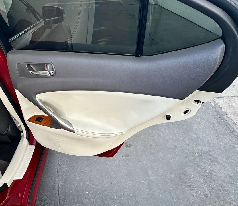 2009 Lexus IS 2nd Gen - Image 15 of 17