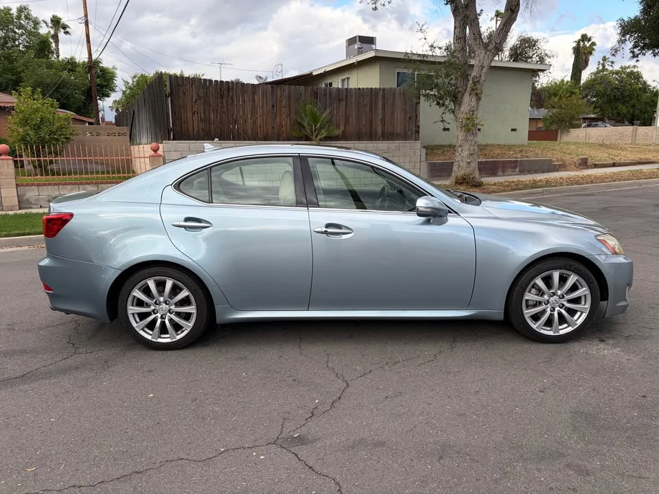 2009 Lexus IS 2nd Gen - Image 7 of 11
