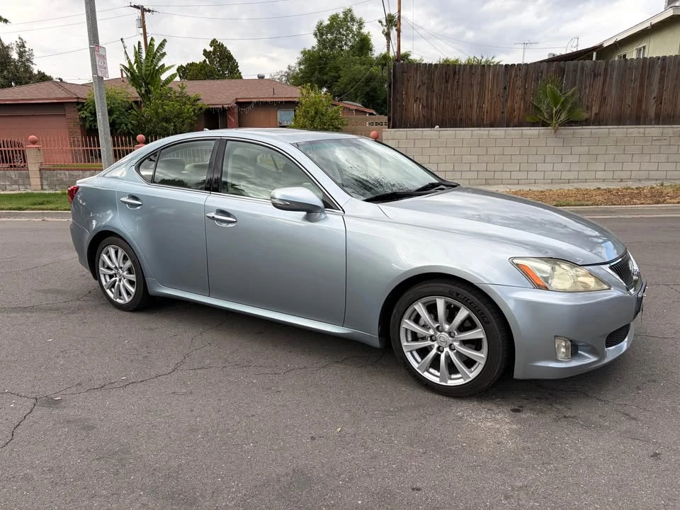 2009 Lexus IS 2nd Gen - Image 2 of 11
