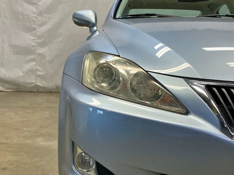 2009 Lexus IS 2nd Gen - Image 11 of 20
