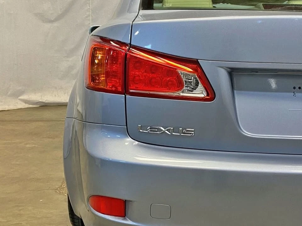 2009 Lexus IS 2nd Gen - Image 5 of 20