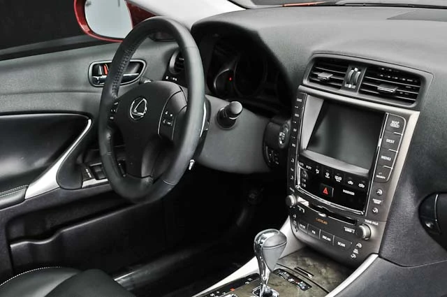 2009 Lexus IS 2nd Gen - Image 3 of 4