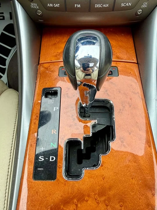 2009 Lexus IS 2nd Gen - Image 19 of 20