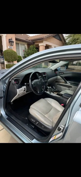2009 Lexus IS 2nd Gen - Image 4 of 5