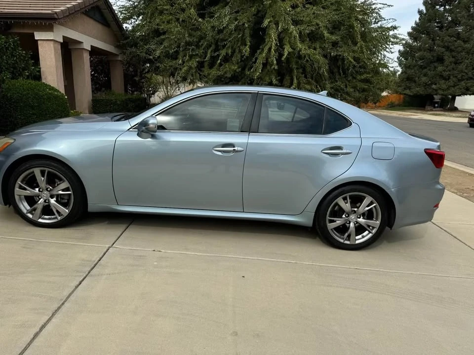 2009 Lexus IS 2nd Gen - Image 5 of 5