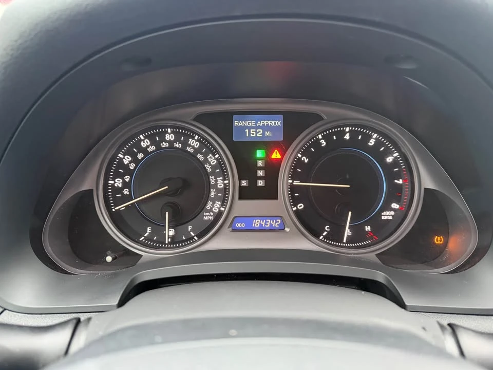 2009 Lexus IS 2nd Gen - Image 10 of 16