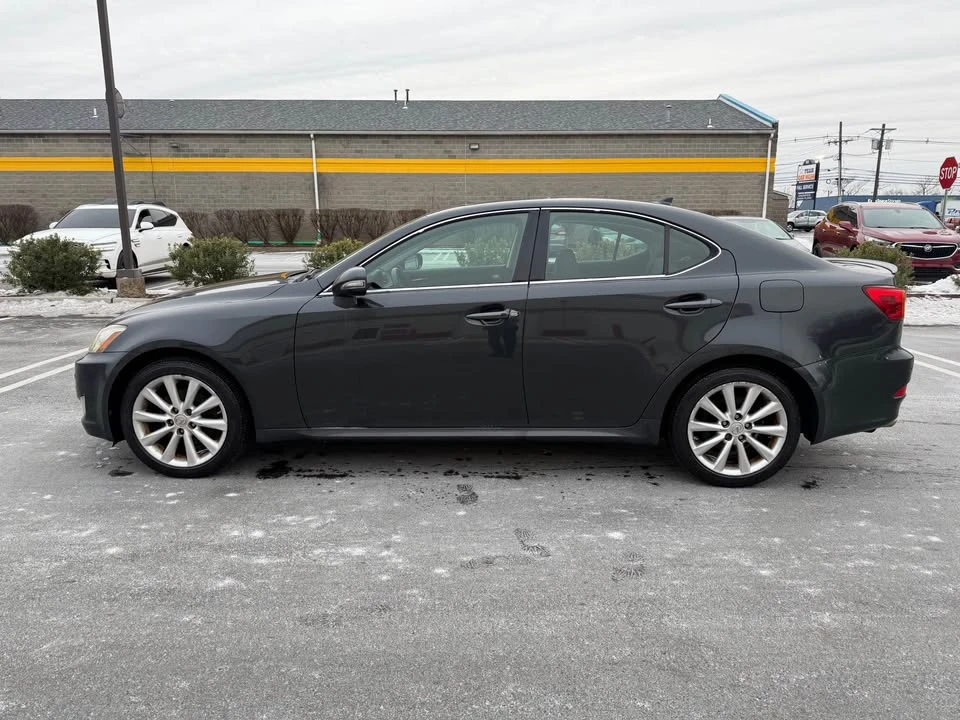 2009 Lexus IS 2nd Gen - Image 5 of 16
