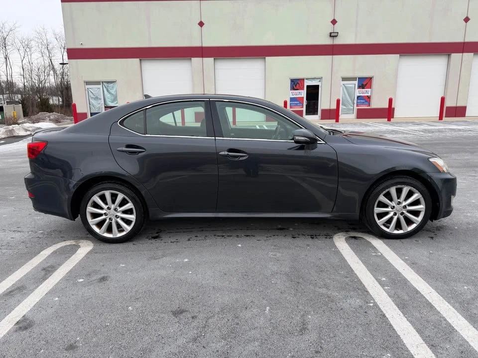 2009 Lexus IS 2nd Gen - Image 4 of 16