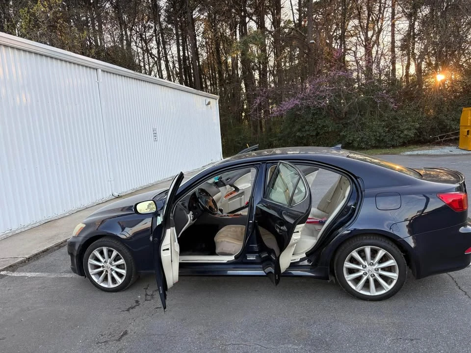 2009 Lexus IS 2nd Gen - Image 5 of 17