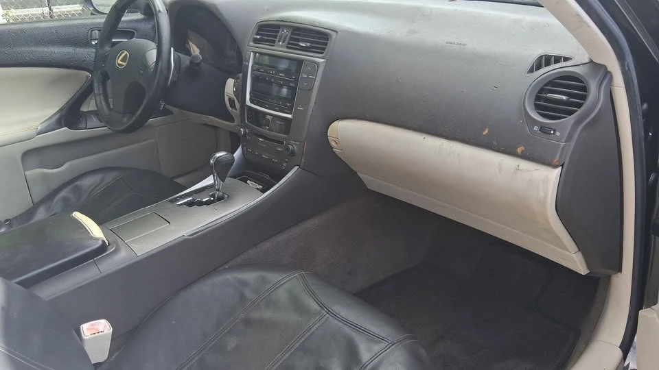 2009 Lexus IS 2nd Gen - Image 9 of 13