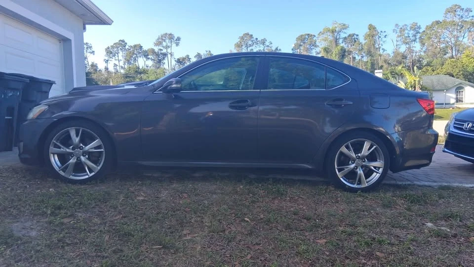 2009 Lexus IS 2nd Gen - Image 5 of 13