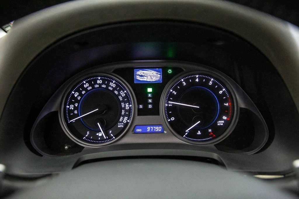 2009 Lexus IS 2nd Gen - Image 8 of 12
