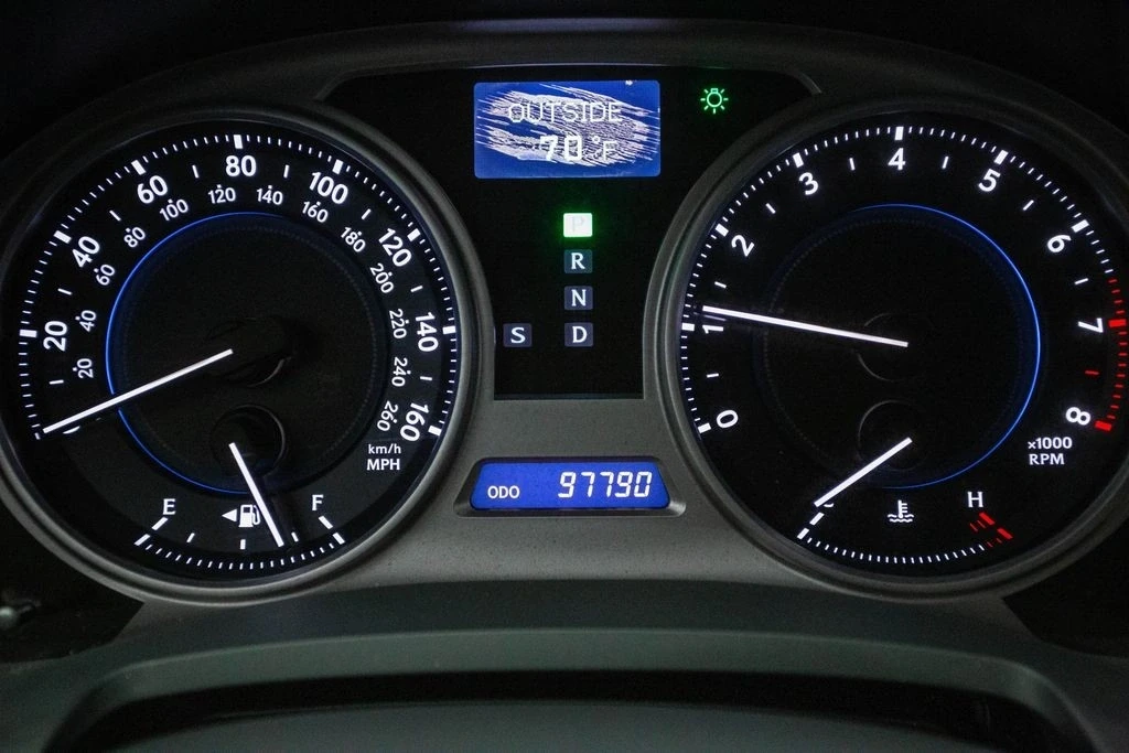 2009 Lexus IS 2nd Gen - Image 9 of 12