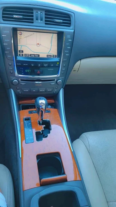 2009 Lexus IS 2nd Gen - Image 4 of 8