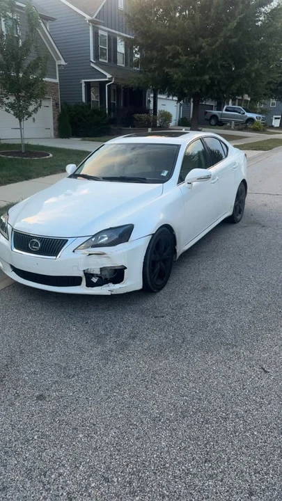 2009 Lexus IS 2nd Gen - Image 4 of 8