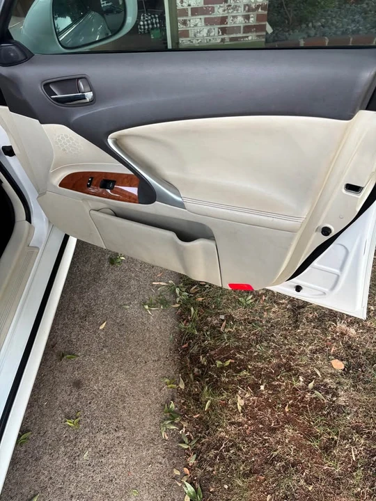 2009 Lexus IS 2nd Gen - Image 4 of 20