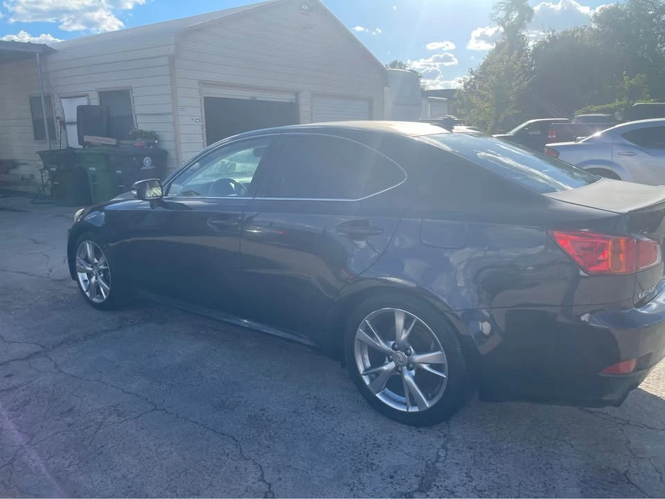 2009 Lexus IS 2nd Gen - Image 10 of 15