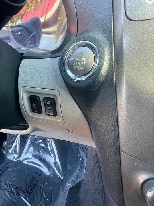2009 Lexus IS 2nd Gen - Image 15 of 18