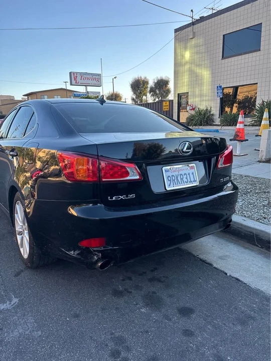 2009 Lexus IS 2nd Gen - Image 3 of 4