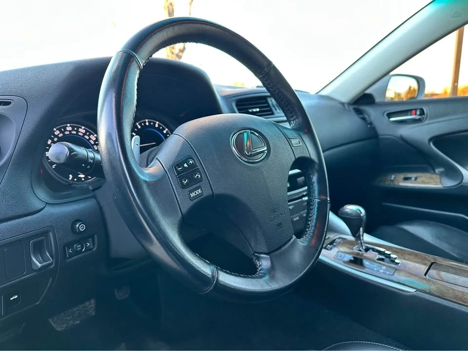 2009 Lexus IS 2nd Gen - Image 5 of 8