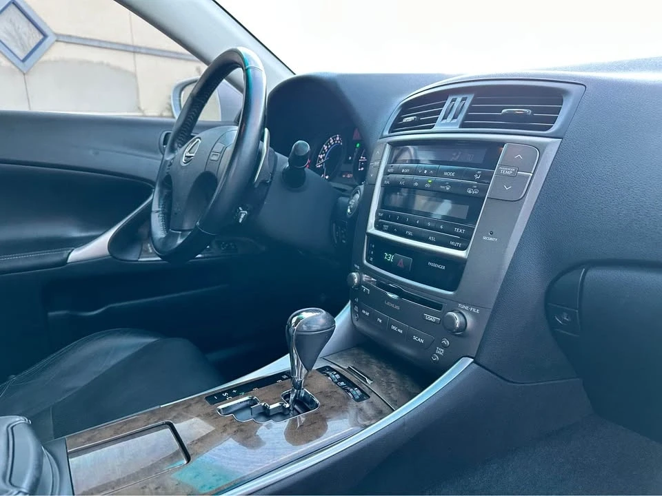 2009 Lexus IS 2nd Gen - Image 6 of 8
