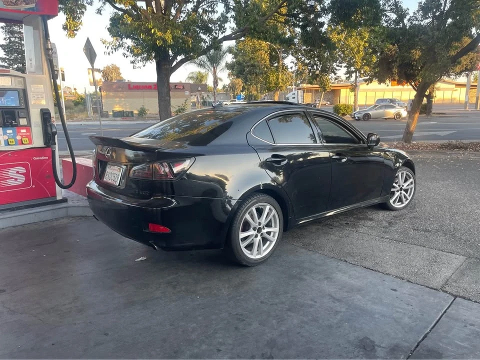 2009 Lexus IS 2nd Gen - Image 2 of 3