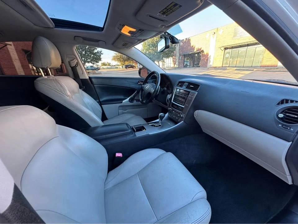 2009 Lexus IS 2nd Gen - Image 8 of 11