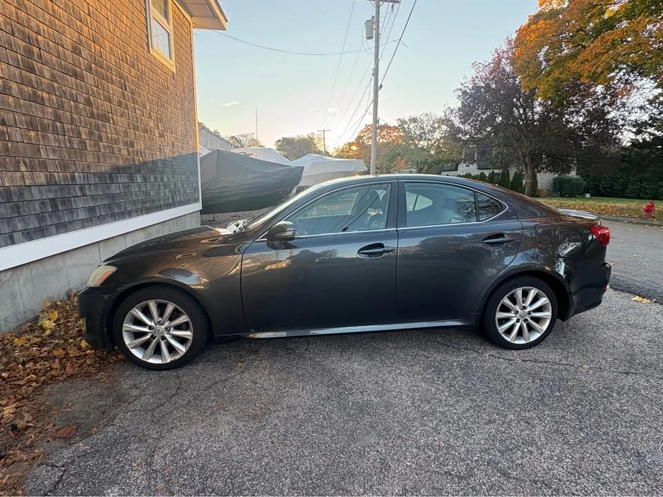 2009 Lexus IS 2nd Gen - Image 2 of 9